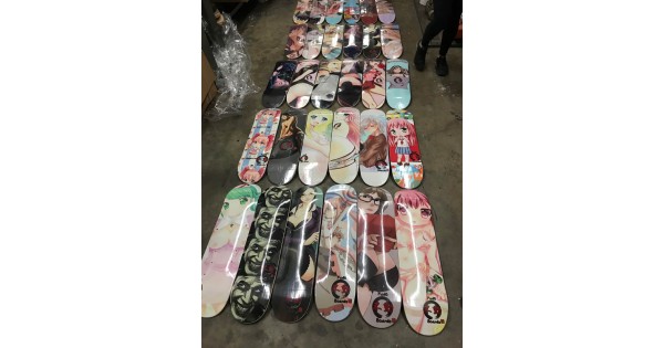Amazon.com: chengnuo Anime Skateboard Longboards 7 Layers Decks Complete  Cruiser Professional Standard Anime Series Tokyo Ghoul Skateboards for  Adults Beginners(Size:23inch) : Sports & Outdoors